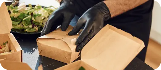 livraison de plateaux repas pour les déjeuners entre collègues