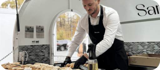 livraison buffet pour la pause du midi entre collègues